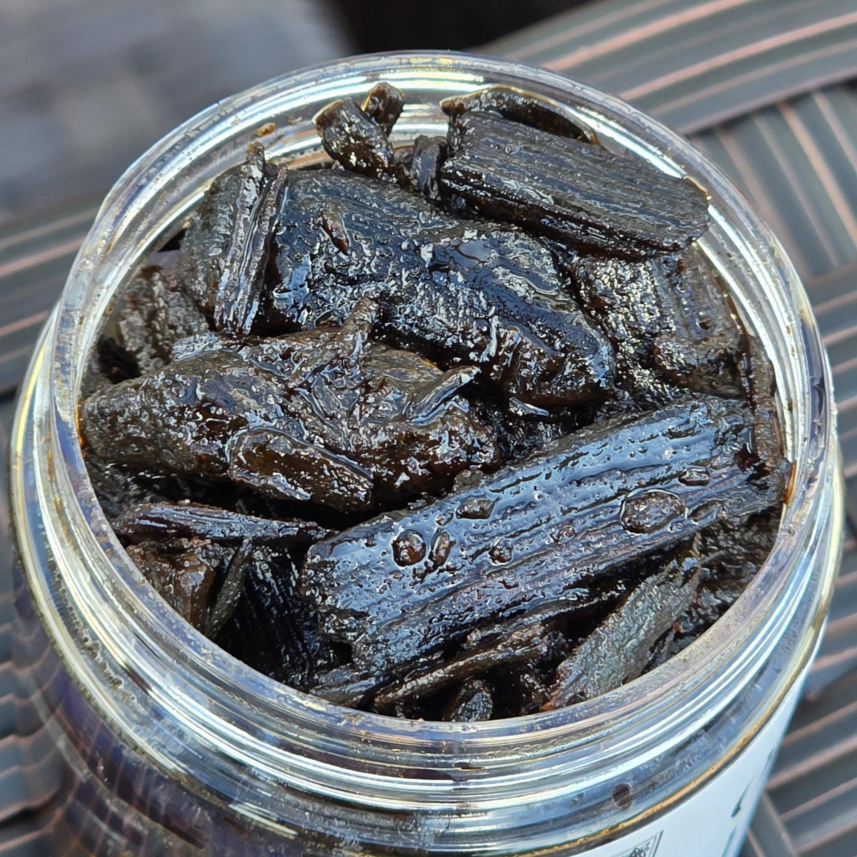 Oudh Al Kanz Bakhoor – Oud, Vanilla, Amber & White Musk Omani Incense
