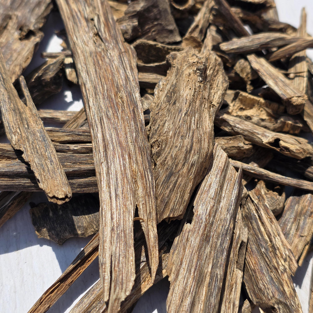 Assam Jura Oud Chips – Grade A, Final Batch | Wild Hindi Agarwood Chips | Earthy Traditional Indian Oud Incense